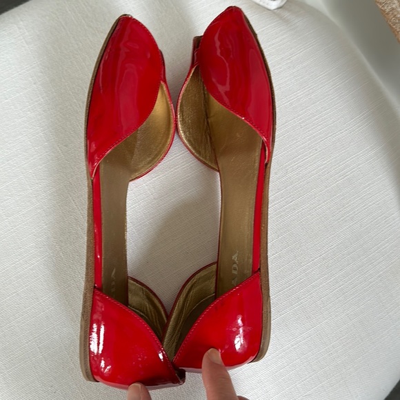 Prada Red Patent Flats 10/10.5 - Picture 4 of 11